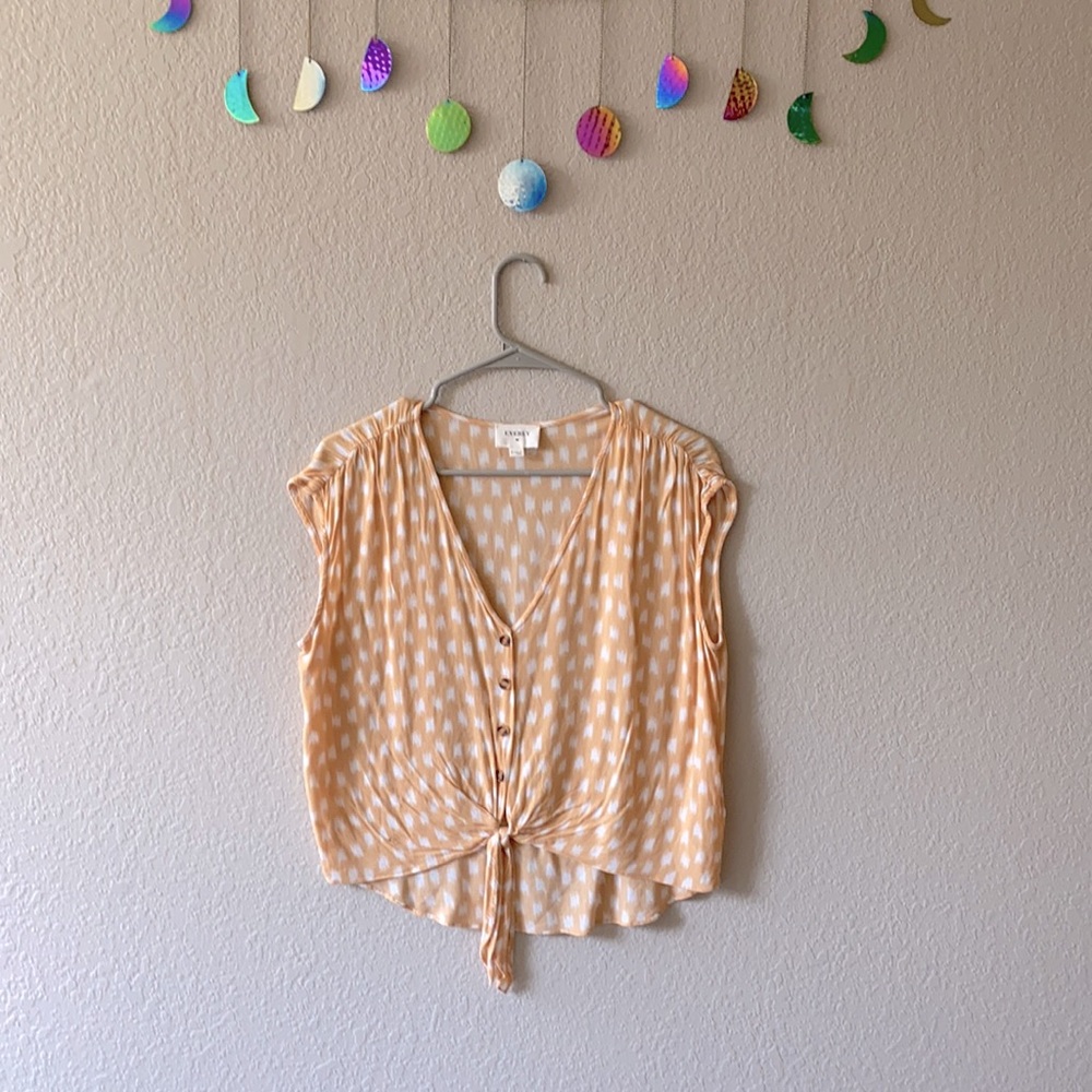 Cute yellow and white button down tie front top